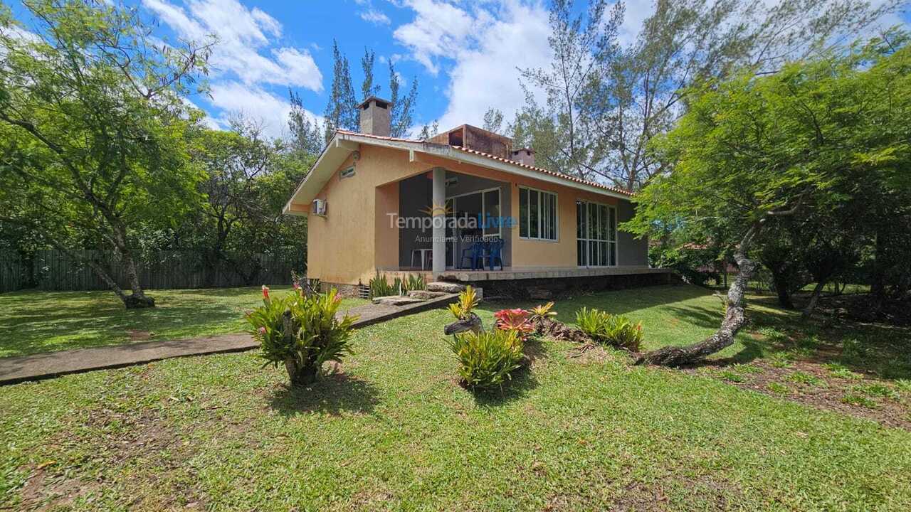 Casa para aluguel de temporada em Garopaba (Ferrugem)