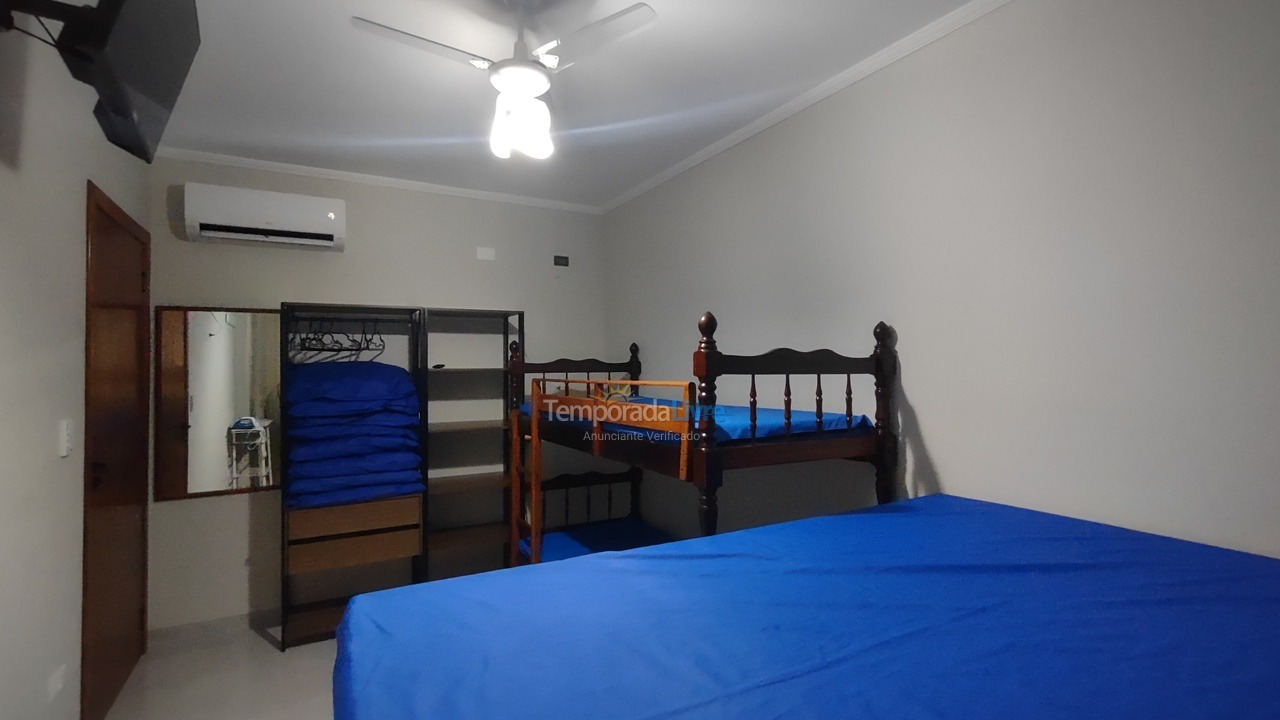 Apartamento para aluguel de temporada em Ubatuba (Praia Grande)