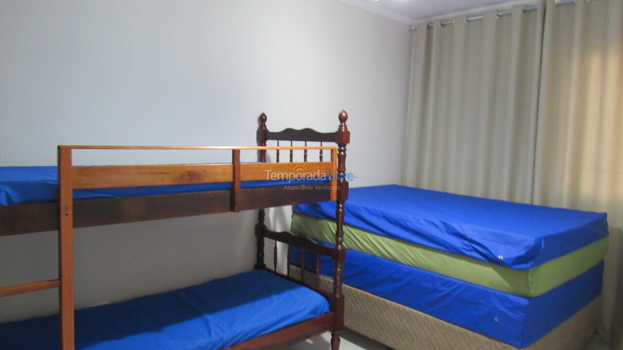 Apartamento para aluguel de temporada em Ubatuba (Praia Grande)