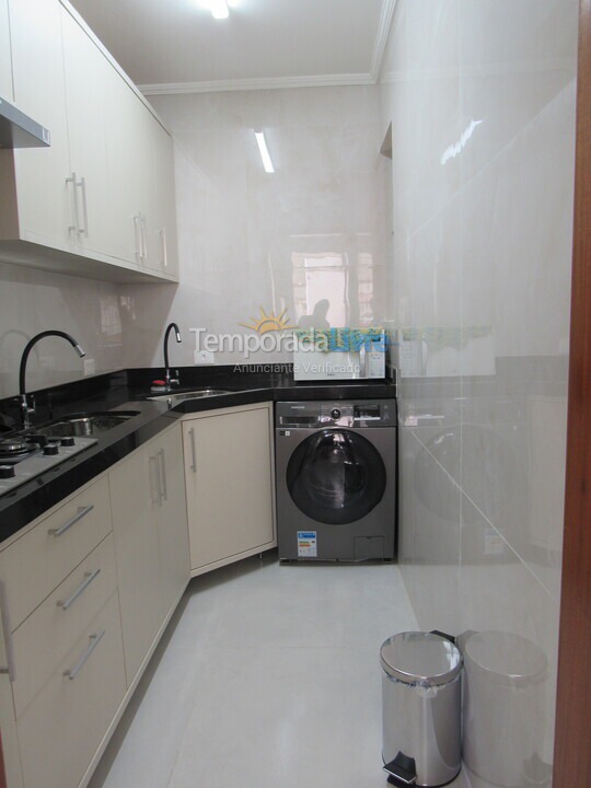 Apartamento para aluguel de temporada em Ubatuba (Praia Grande)