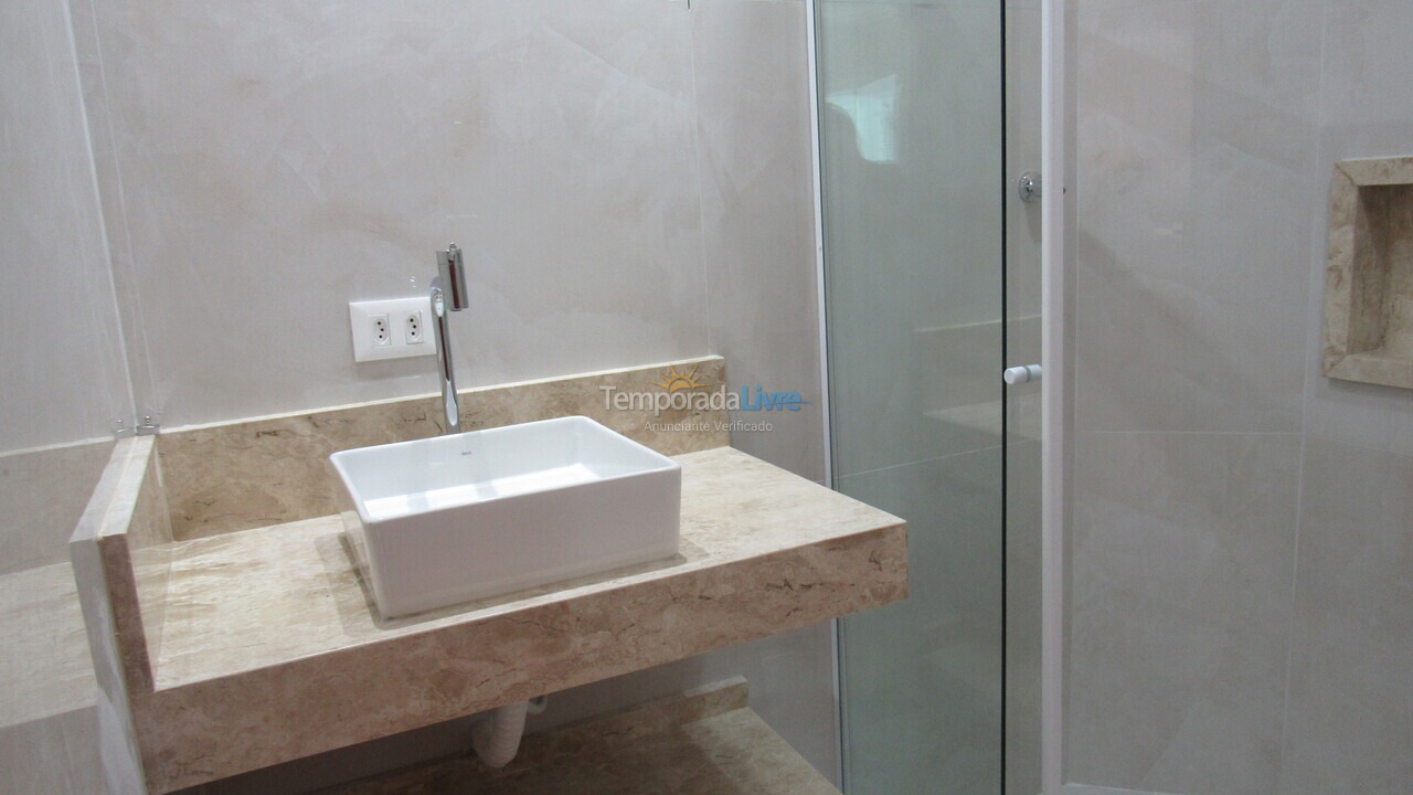 Apartamento para aluguel de temporada em Ubatuba (Praia Grande)