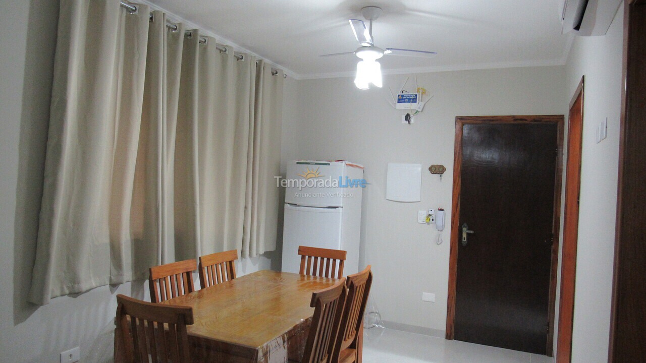 Apartamento para aluguel de temporada em Ubatuba (Praia Grande)