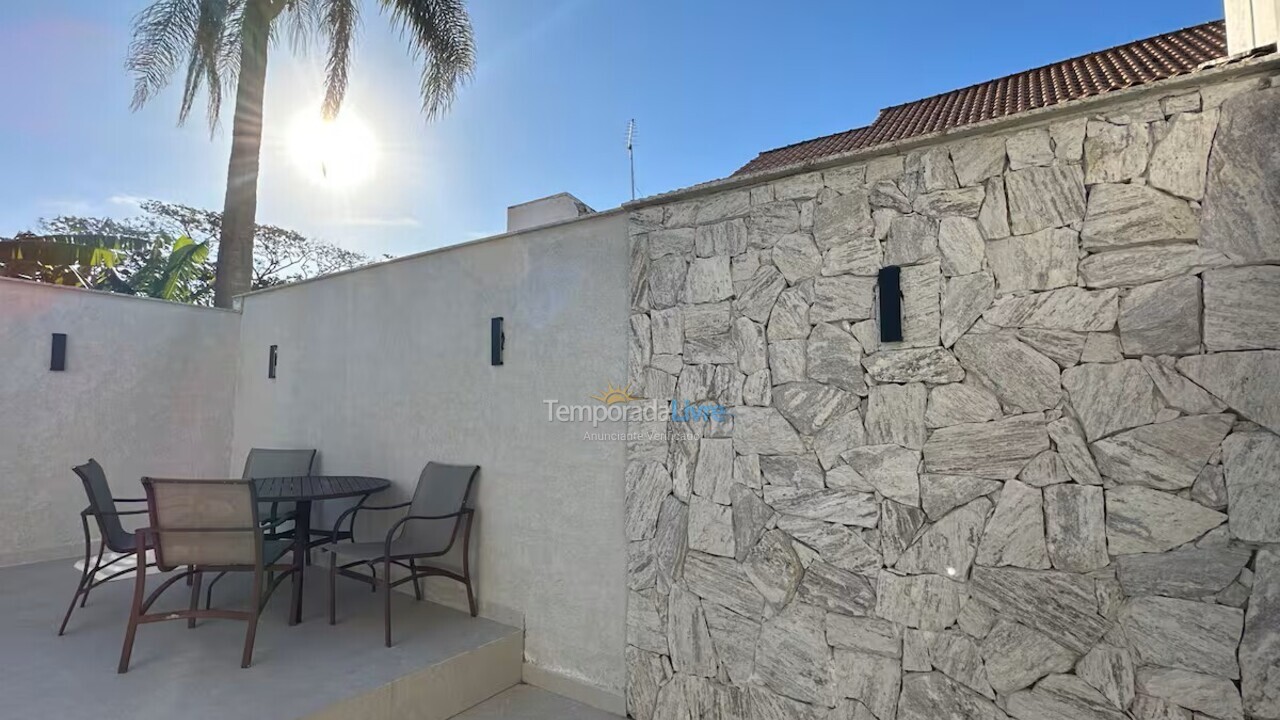 House for vacation rental in Florianópolis (Praia da Daniela)