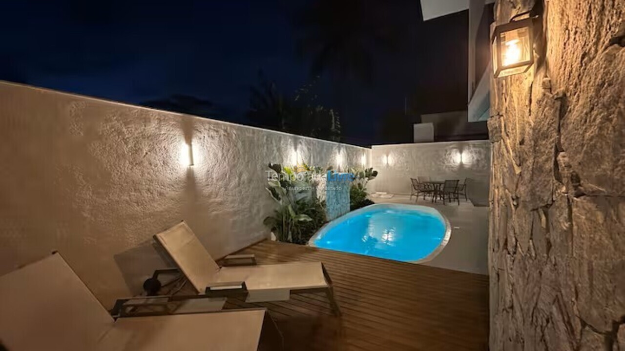 House for vacation rental in Florianópolis (Praia da Daniela)