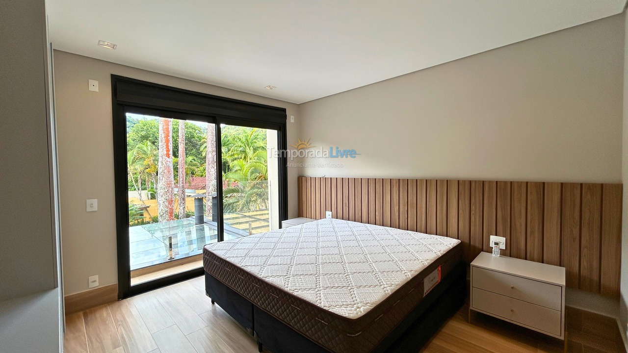 Casa para aluguel de temporada em São Sebastião (Juquehy)