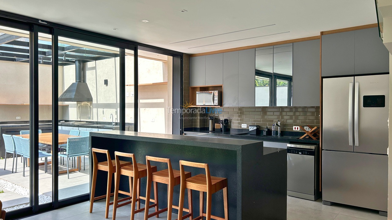 Casa para aluguel de temporada em São Sebastião (Juquehy)