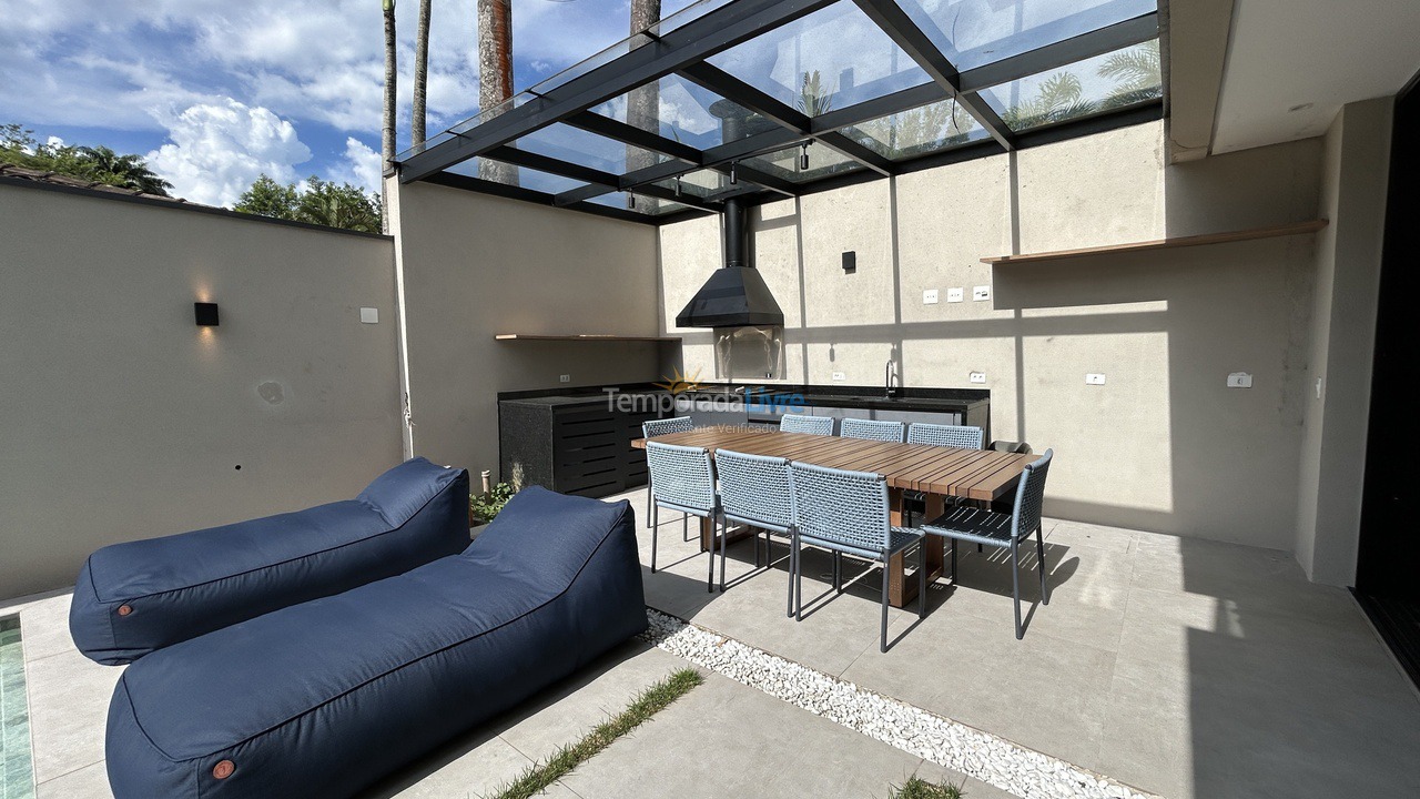 Casa para aluguel de temporada em São Sebastião (Juquehy)