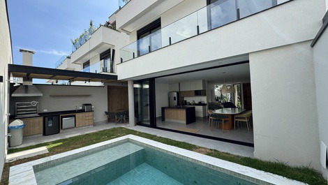 Casa para alquilar en São Sebastião - Juquehy