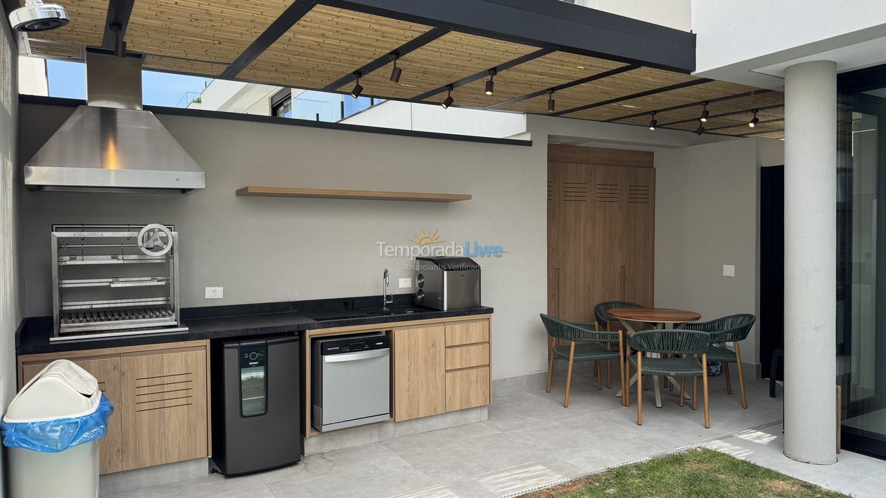 Casa para alquiler de vacaciones em São Sebastião (Juquehy)