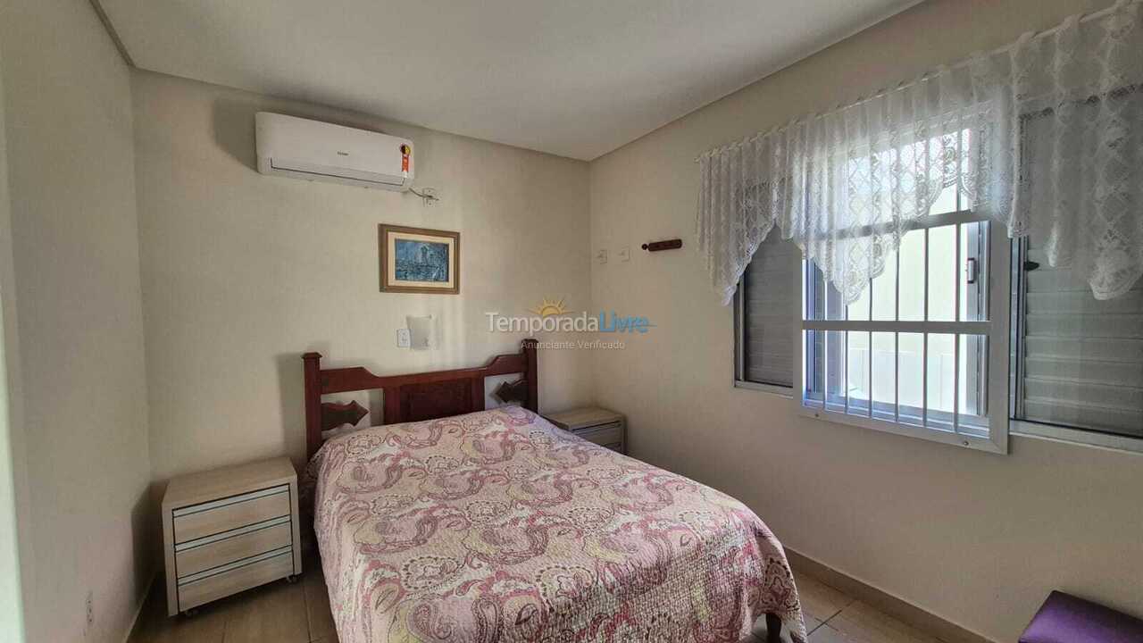 Casa para aluguel de temporada em Florianopolis (Canasvieiras)