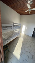 Apartment with 3 bedrooms, sleeps up to 7 people, in Cachoeira do Bom Jesus.