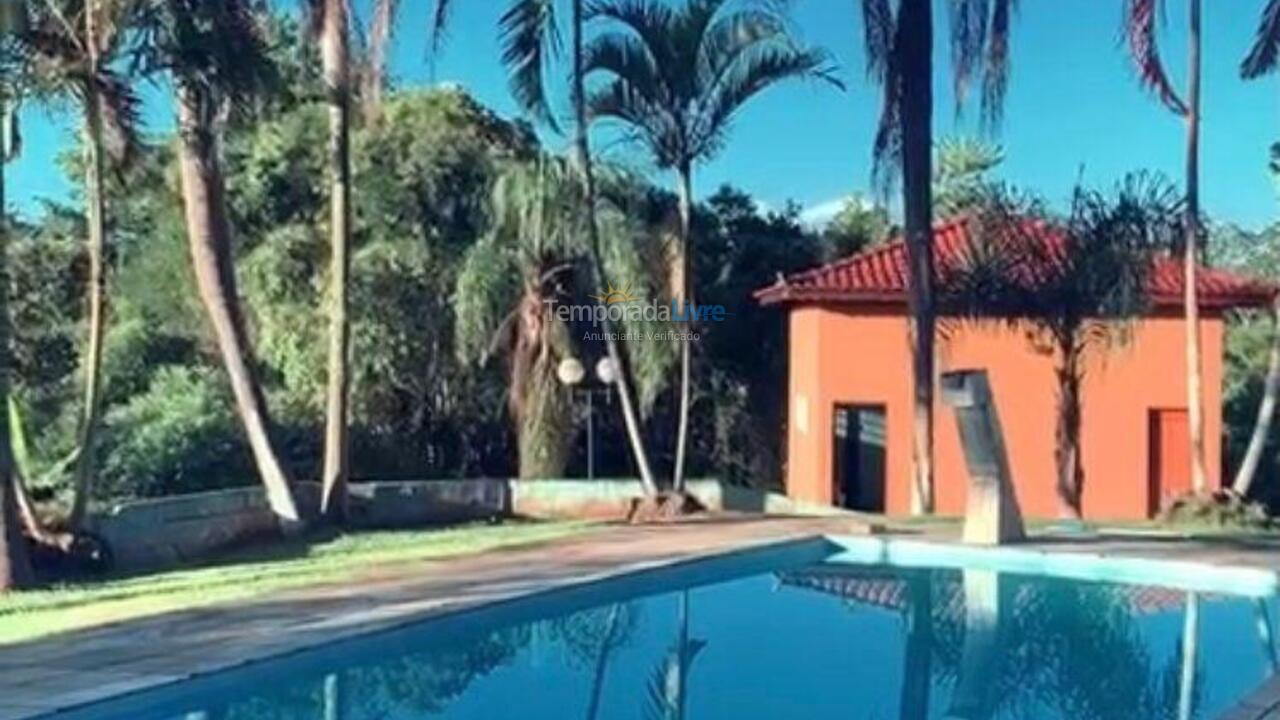 Chácara / sítio para aluguel de temporada em Juquitiba (Barra Mansa)