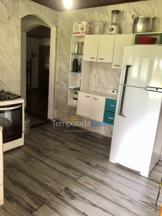 Chácara / sítio para aluguel de temporada em Juquitiba (Barra Mansa)