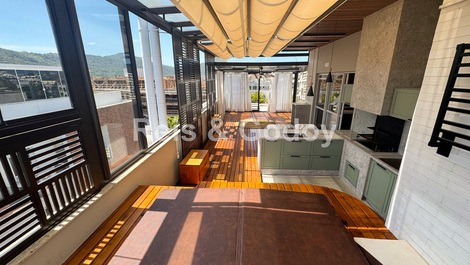 Hermoso ático privado con jacuzzi, 3 suites y piscina