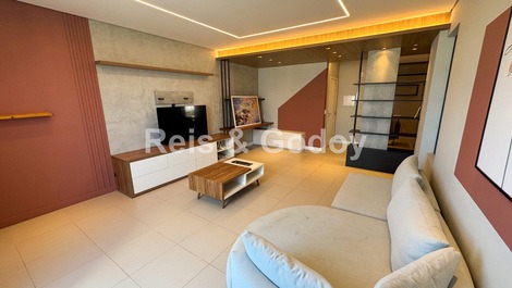 Hermoso ático privado con jacuzzi, 3 suites y piscina