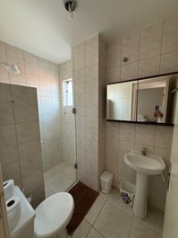 Central apartment with barbecue, elevator, Wi-Fi, and air conditioning in both bedrooms.