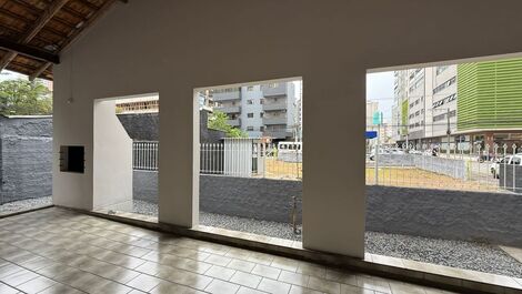 Great house for up to 12 people.