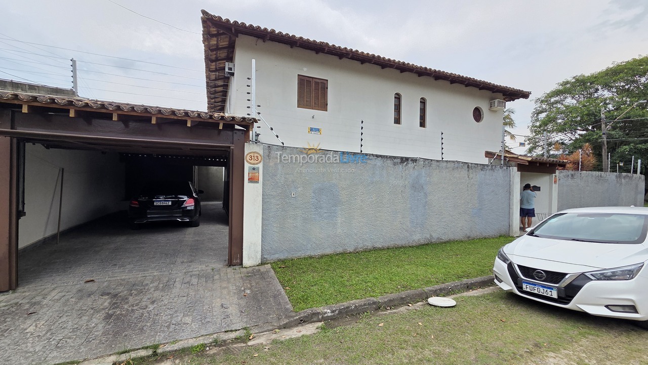 Casa para aluguel de temporada em Guarujá (Enseada)