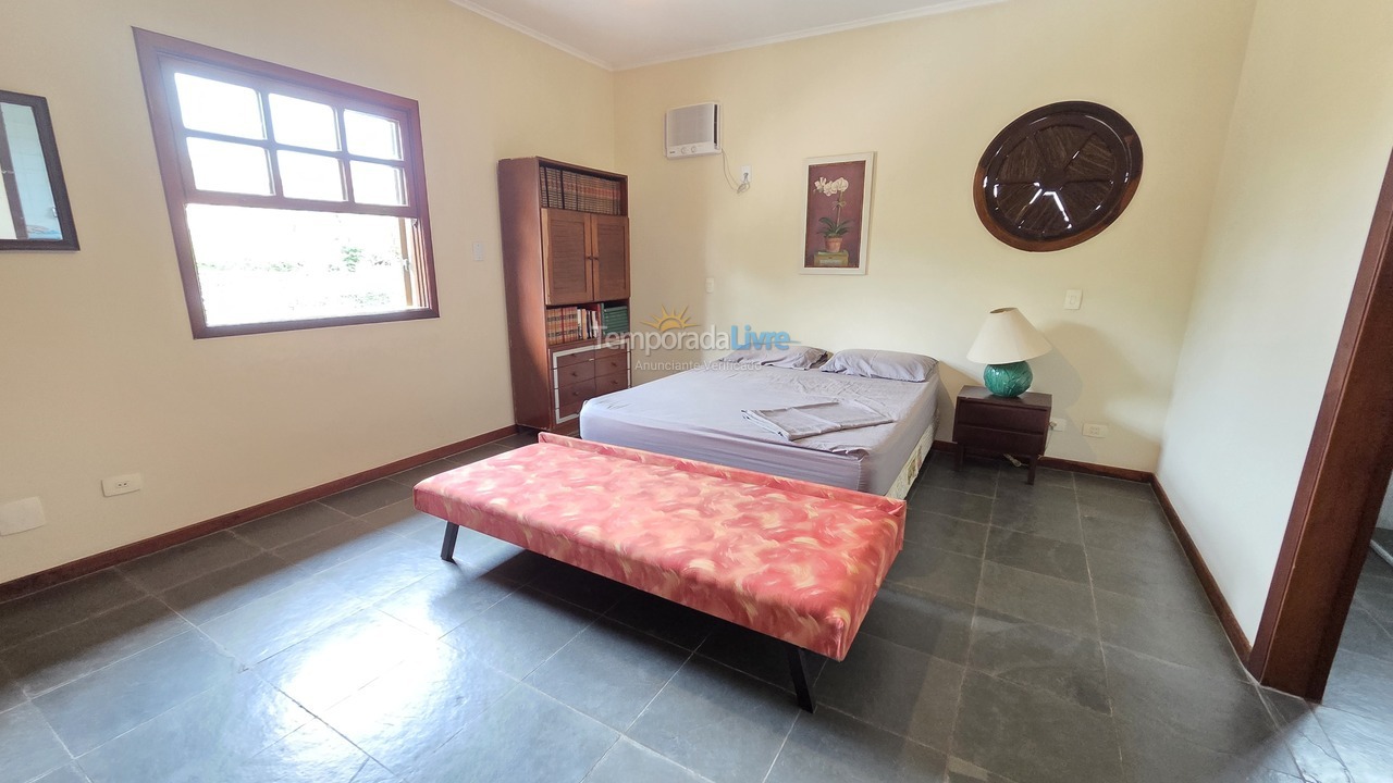 Casa para aluguel de temporada em Guarujá (Enseada)