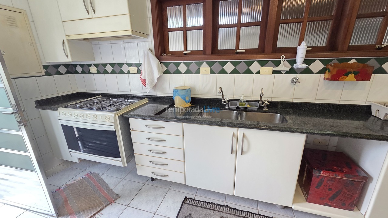 Casa para aluguel de temporada em Guarujá (Enseada)