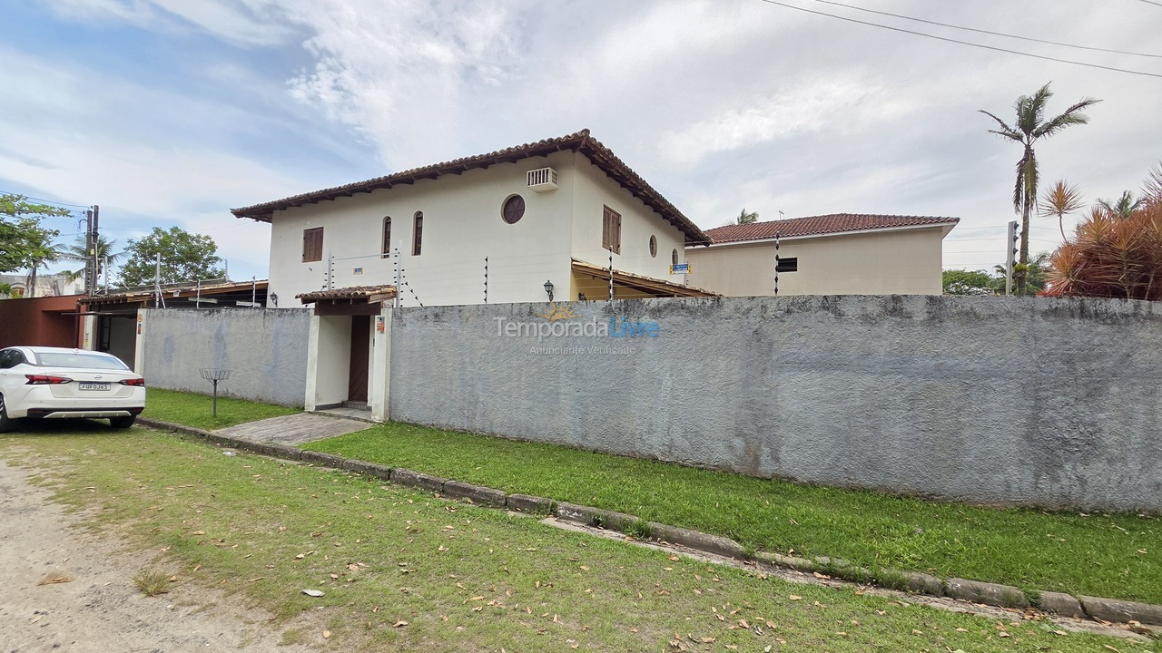 Casa para aluguel de temporada em Guarujá (Enseada)