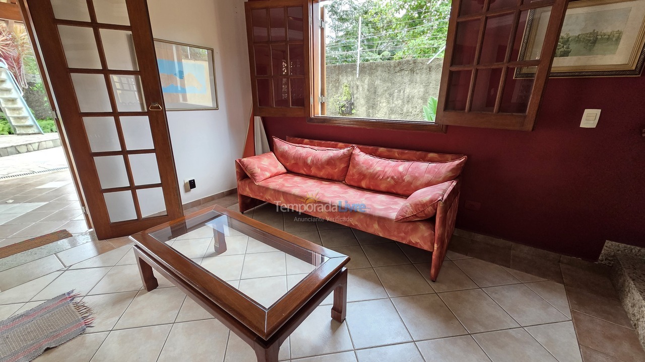 Casa para aluguel de temporada em Guarujá (Enseada)