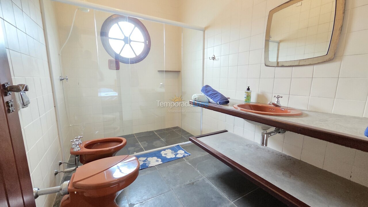 Casa para aluguel de temporada em Guarujá (Enseada)