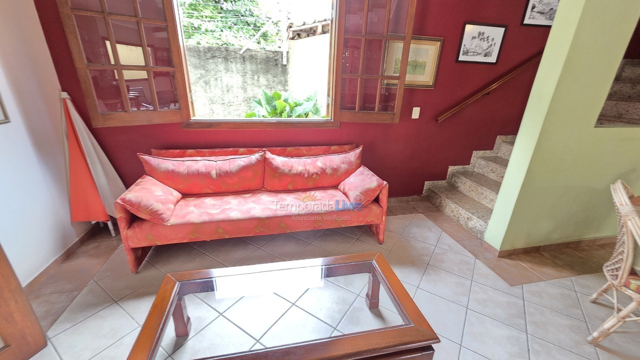 Casa para aluguel de temporada em Guarujá (Enseada)