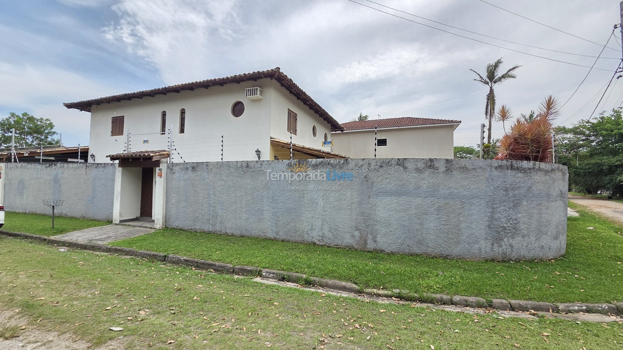 Casa para aluguel de temporada em Guarujá (Enseada)