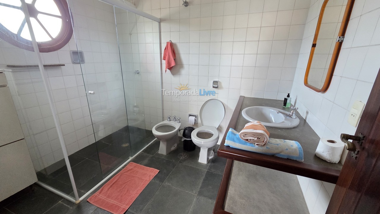 Casa para aluguel de temporada em Guarujá (Enseada)