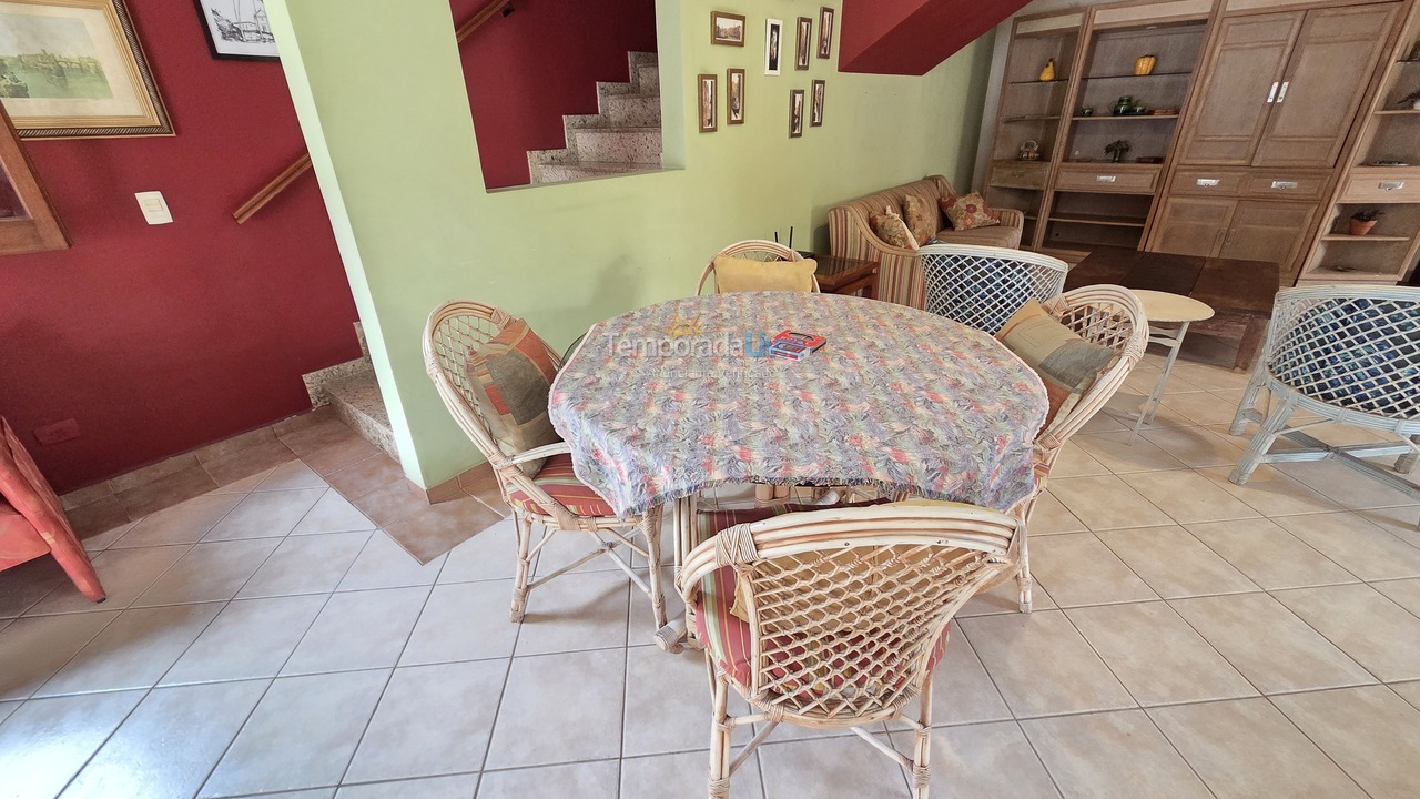 Casa para aluguel de temporada em Guarujá (Enseada)