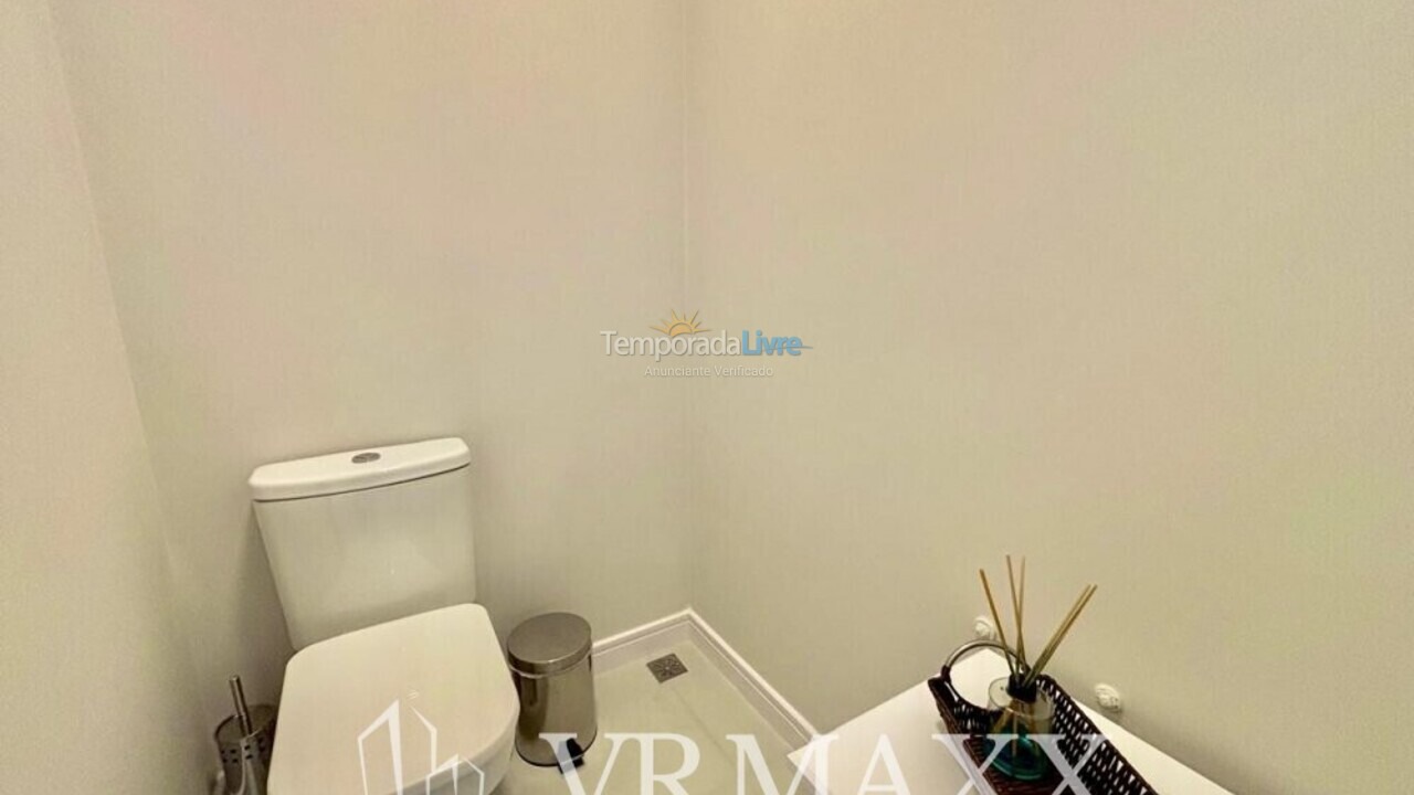 Apartamento para aluguel de temporada em Bombinhas (Praia de Bombas)