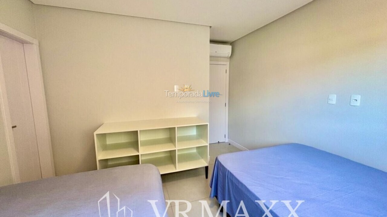 Apartamento para aluguel de temporada em Bombinhas (Praia de Bombas)