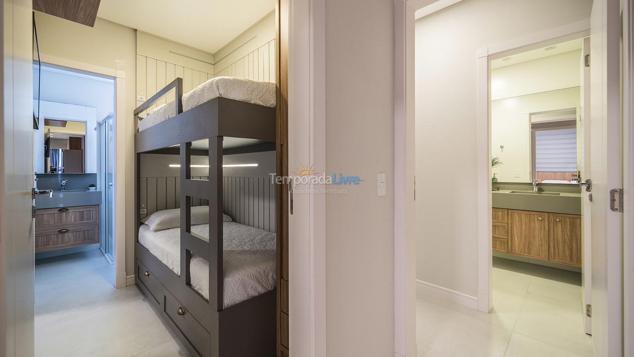 House for vacation rental in Bombinhas (Praia de Bombas)