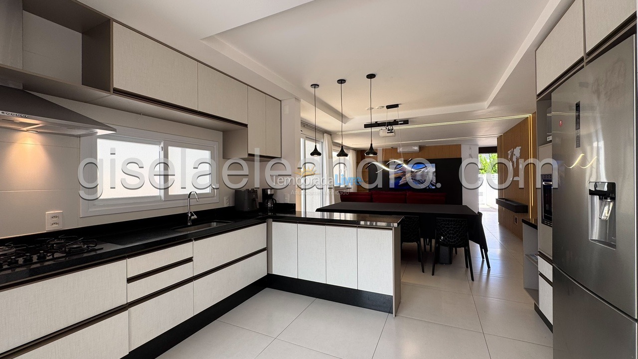 Casa para alquiler de vacaciones em Florianopolis (Jurerê Internacional)