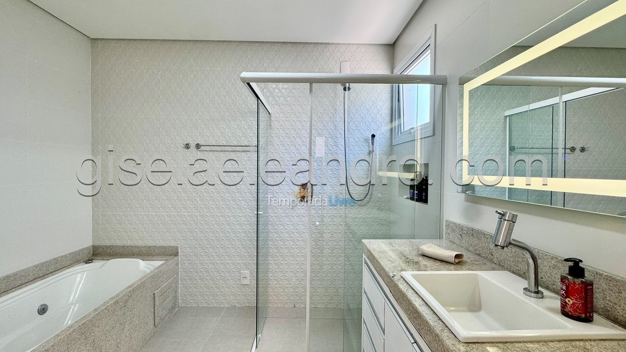 Casa para alquiler de vacaciones em Florianopolis (Jurerê Internacional)