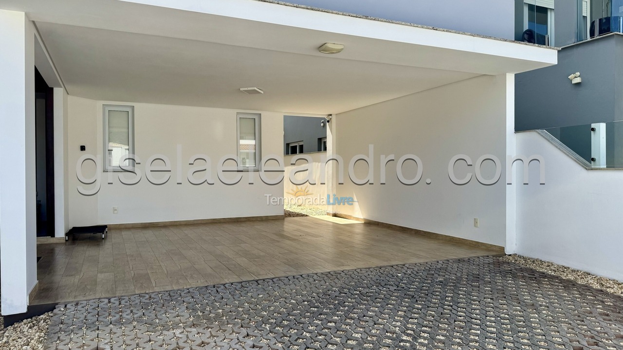 Casa para alquiler de vacaciones em Florianopolis (Jurerê Internacional)