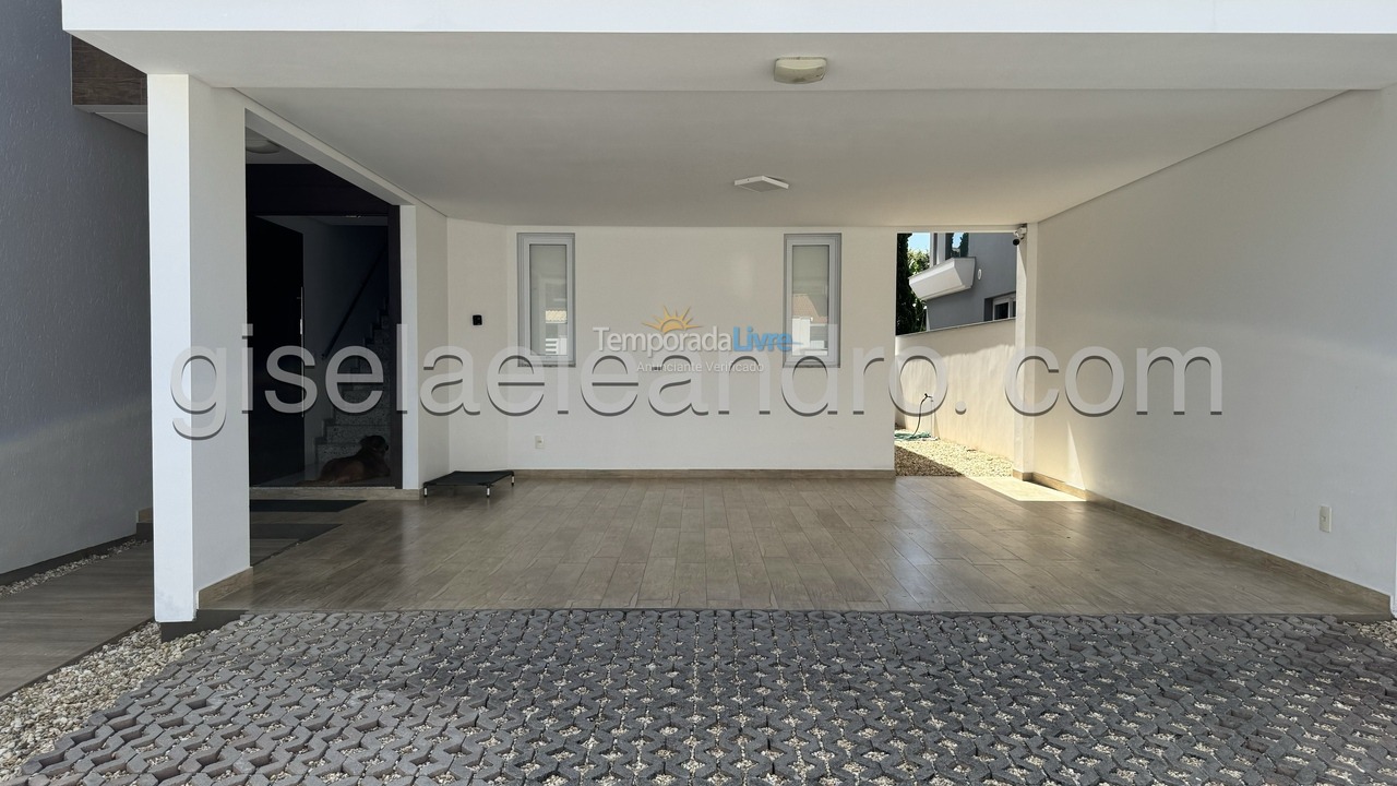 Casa para alquiler de vacaciones em Florianopolis (Jurerê Internacional)