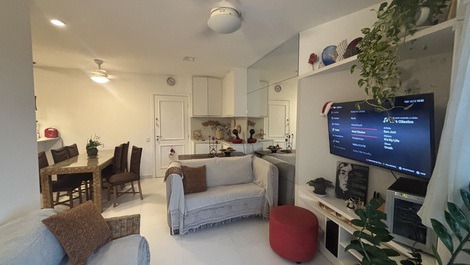 Apartamento em Riviera pé na grama