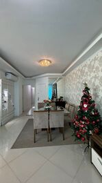 Apartamento a 150 m del mar | 3 suites + salón climatizado | 2 plazas de aparcamiento