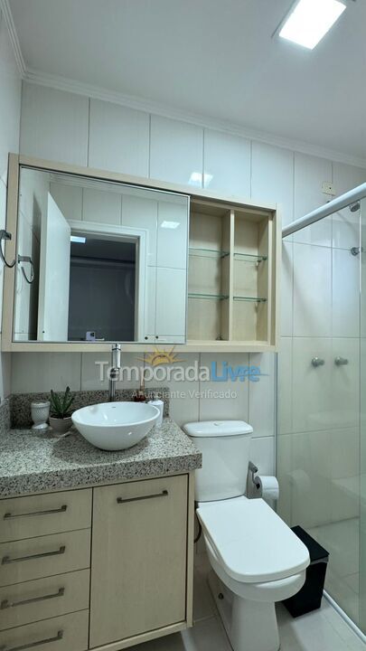 Apartamento para alquiler de vacaciones em Itapema (Meia Praia)