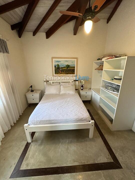 Casa para alquiler de vacaciones em São Sebastião (Camburi)