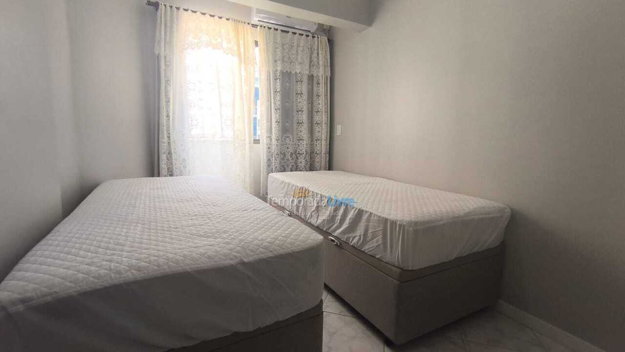 Apartment for vacation rental in Itapema (Meia Praia)