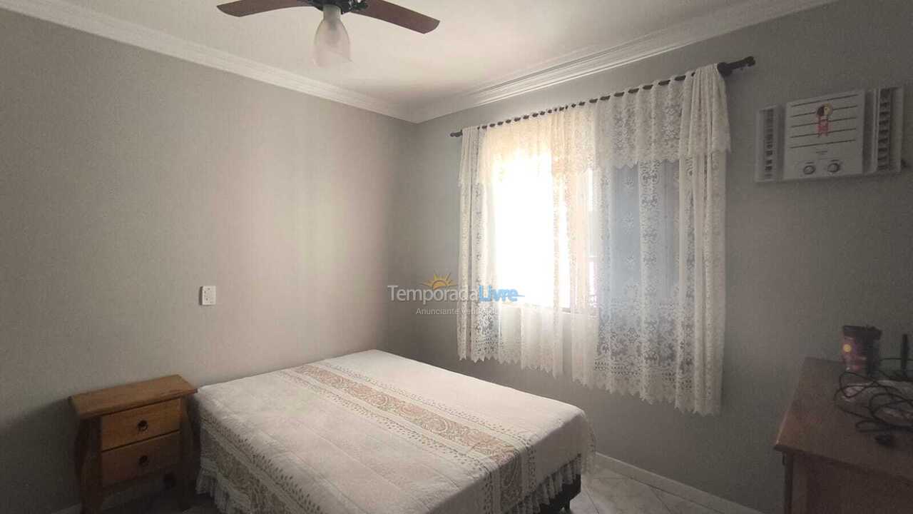 Apartment for vacation rental in Itapema (Meia Praia)