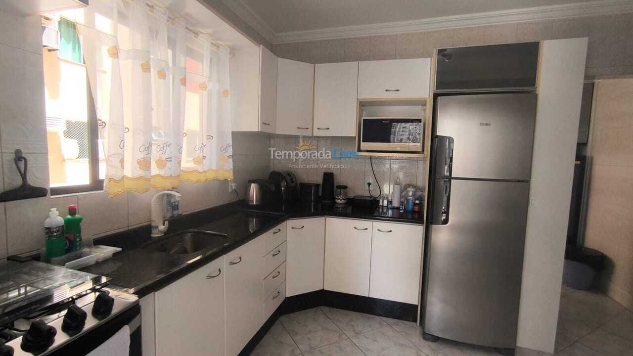 Apartment for vacation rental in Itapema (Meia Praia)