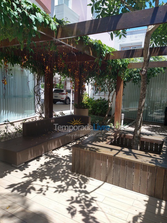 Apartamento para aluguel de temporada em Florianopolis (Praia dos Ingleses)