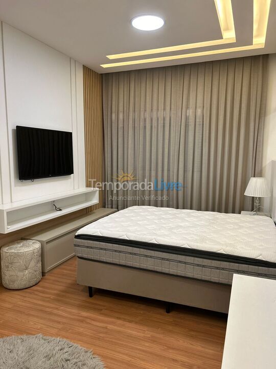 Apartamento para aluguel de temporada em Itapema (Meia Praia)