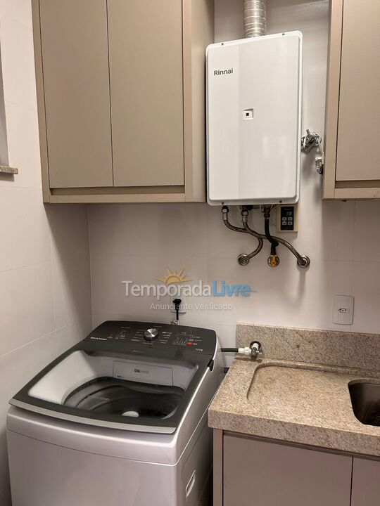 Apartamento para aluguel de temporada em Itapema (Meia Praia)