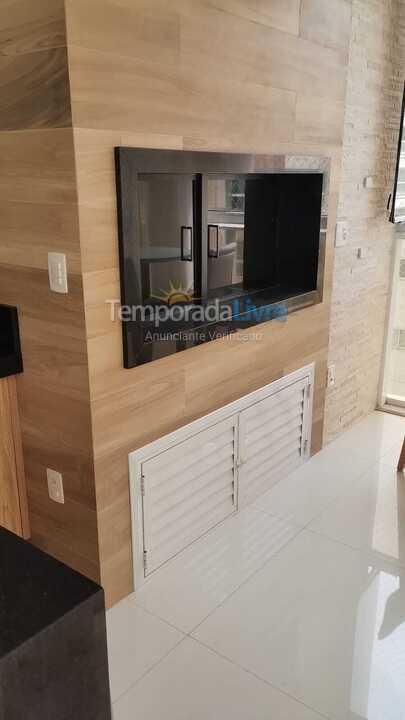 Apartamento para aluguel de temporada em Itapema (Meia Praia)