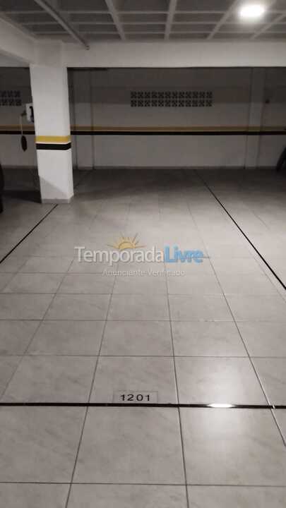 Apartamento para aluguel de temporada em Itapema (Meia Praia)